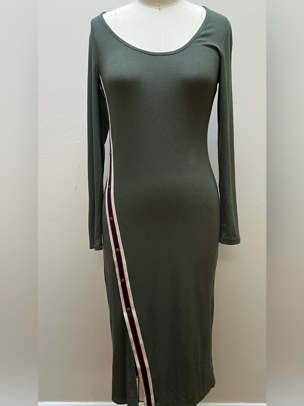 NEVER WORN Bordeaux x Anthropologie Long Sleeve Bodycon Dress Side Stripe Trim.